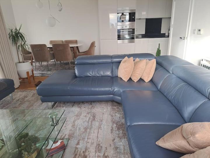 Cozy Double Room With Large En Suite Near Canary Wharf London With Amazing Views In A Shared Apartment Exterior photo